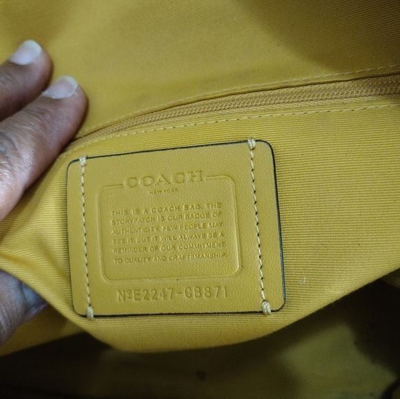 Coach Varsity Signature Jordyn BKPK - Picture 5 of 7